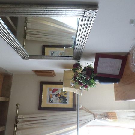 La Chevallerie B&B Isigny-le-Buat Ngoại thất bức ảnh