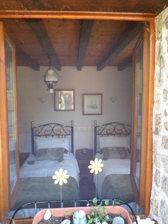 La Chevallerie B&B Isigny-le-Buat Ngoại thất bức ảnh