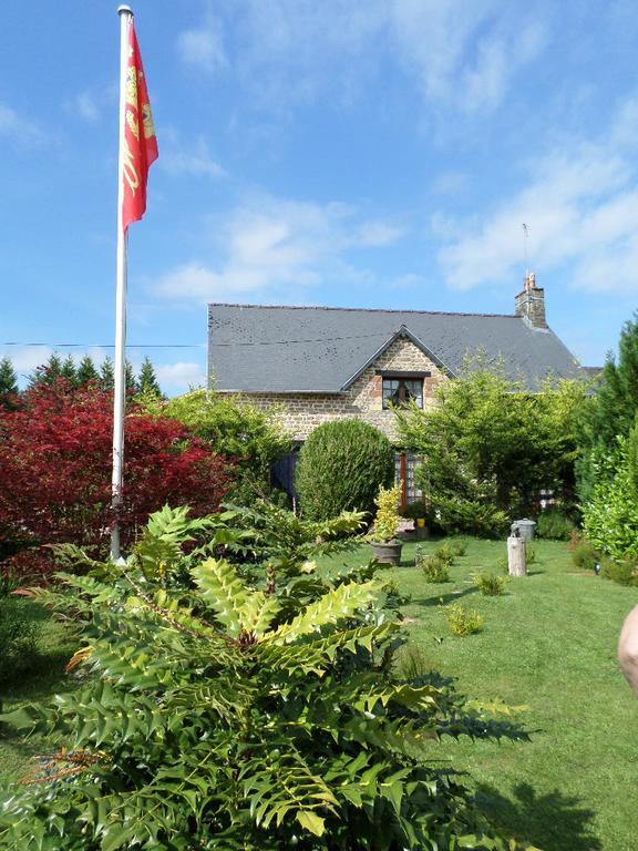 La Chevallerie B&B Isigny-le-Buat Ngoại thất bức ảnh