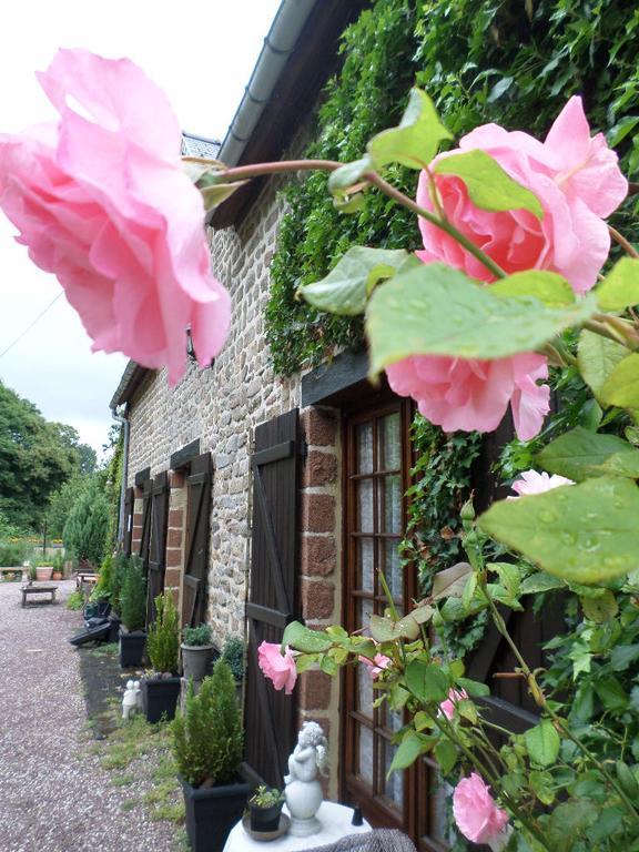 La Chevallerie B&B Isigny-le-Buat Ngoại thất bức ảnh