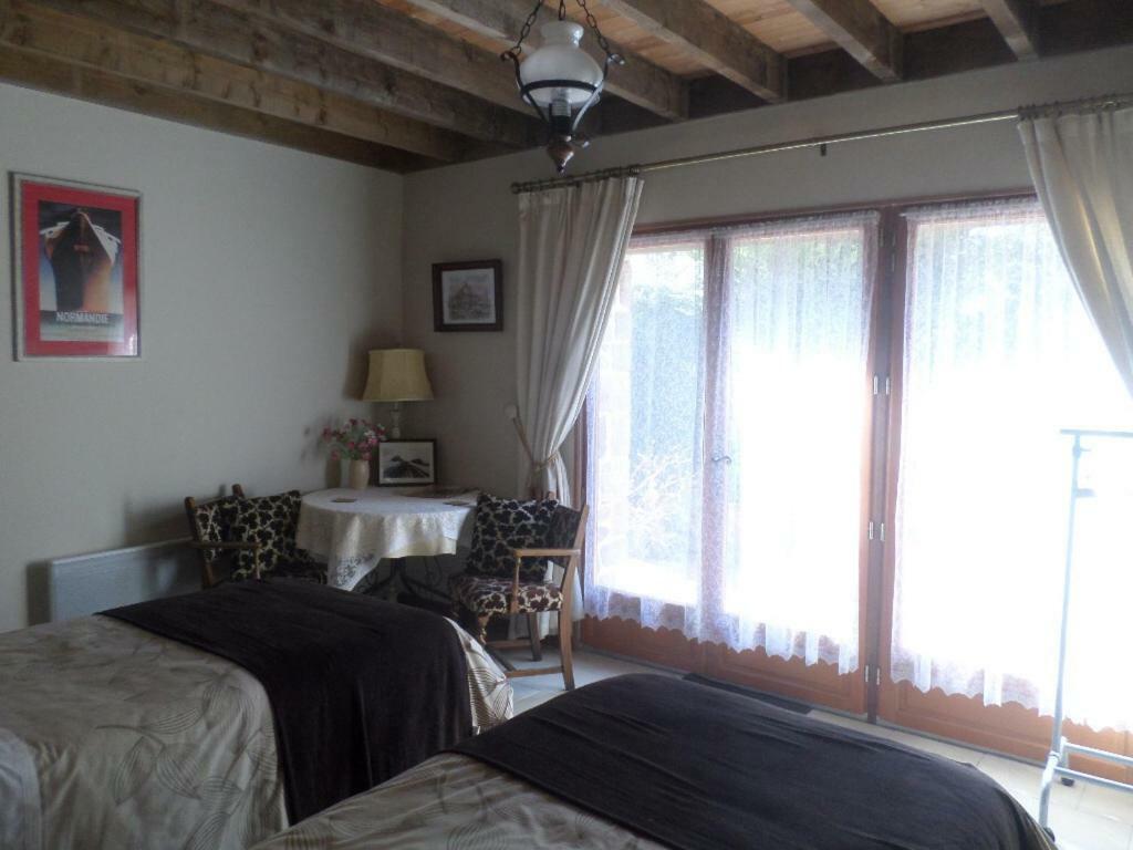 La Chevallerie B&B Isigny-le-Buat Ngoại thất bức ảnh